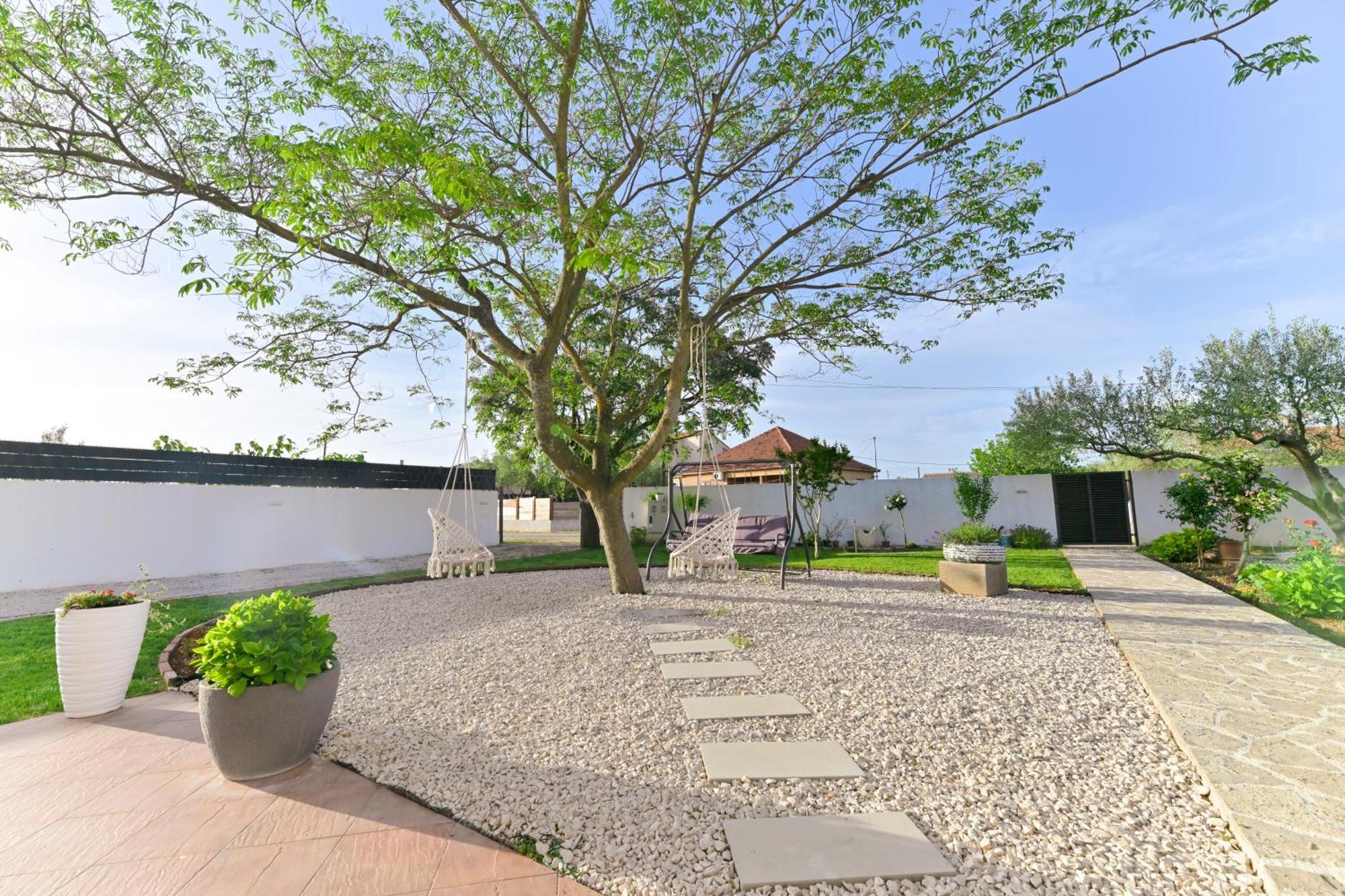 Apartment Amelie - With Pool And Sauna! Galovac  المظهر الخارجي الصورة