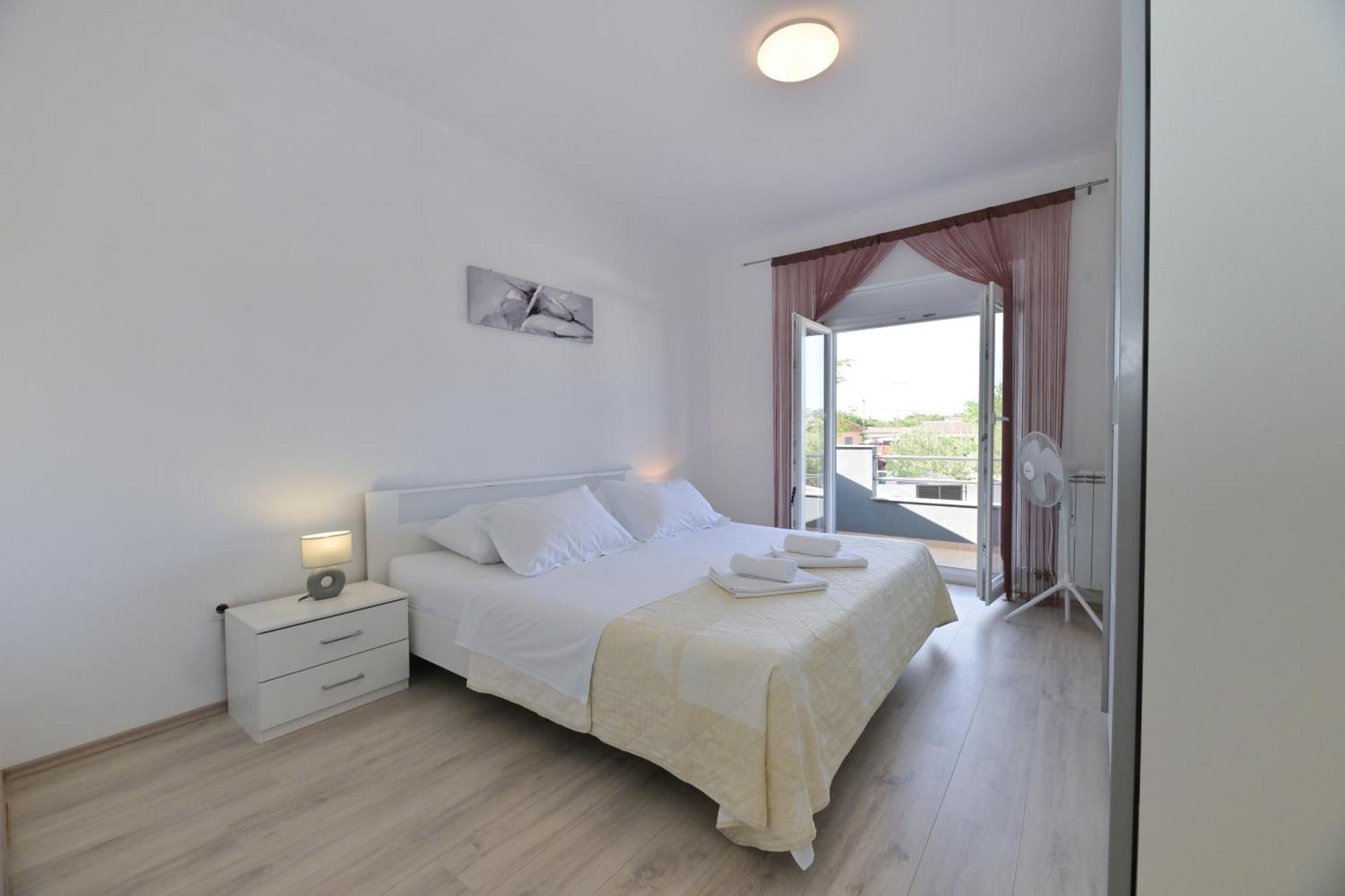 Apartment Amelie - With Pool And Sauna! Galovac  المظهر الخارجي الصورة